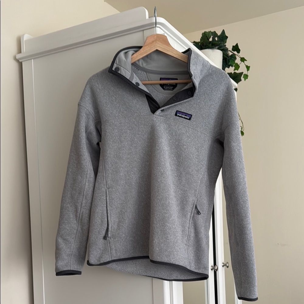 Patagonia Gray Quarter-Snap Fleece Pullover